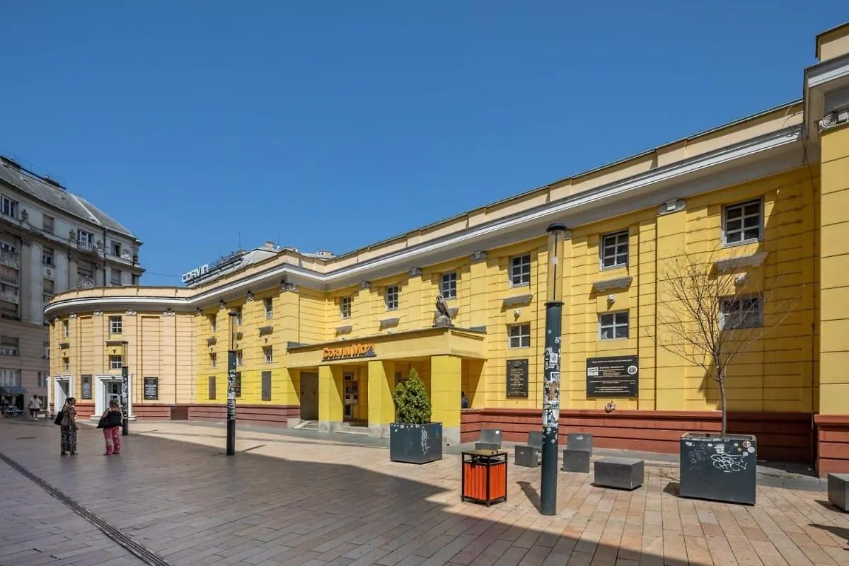 Historic Grace, Classical Apartment At Corvin Budapest