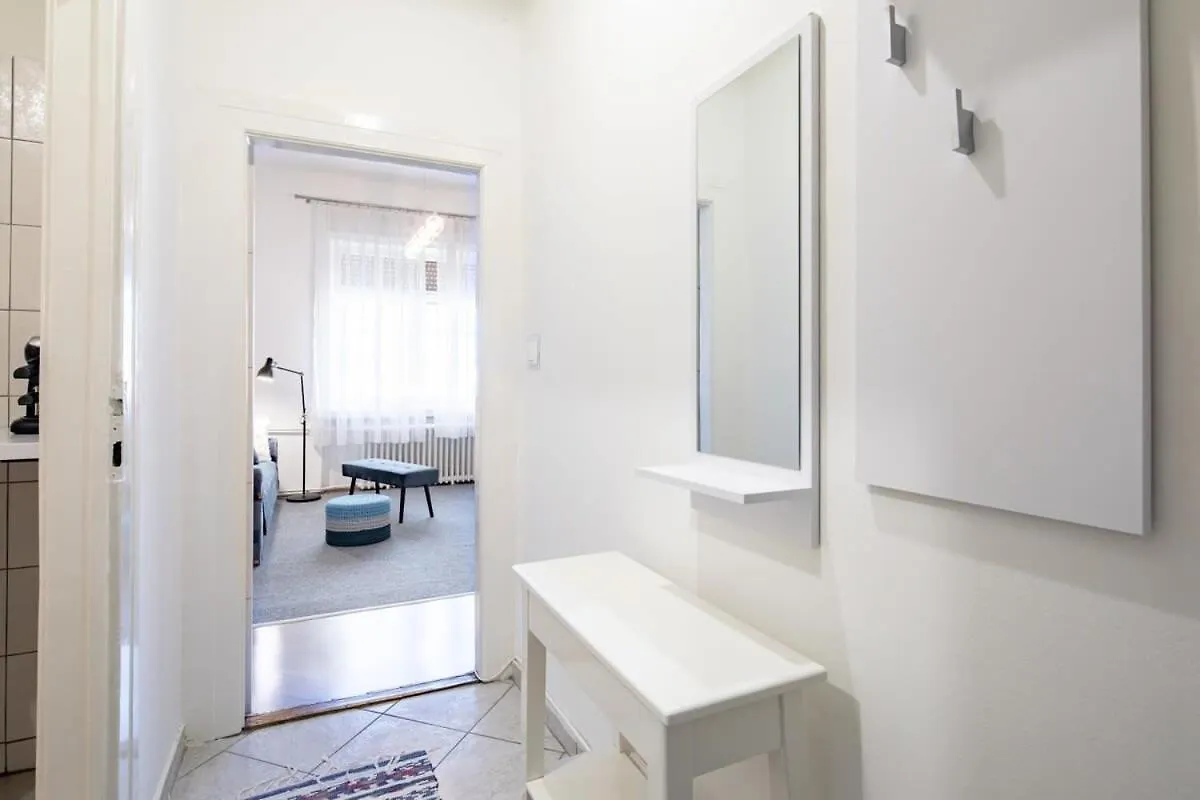Historic Grace, Classical Apartment At Corvin Budapest 0*,