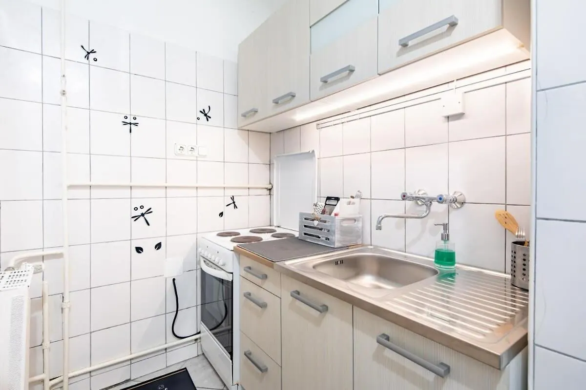 Historic Grace, Classical Apartment At Corvin Budapest